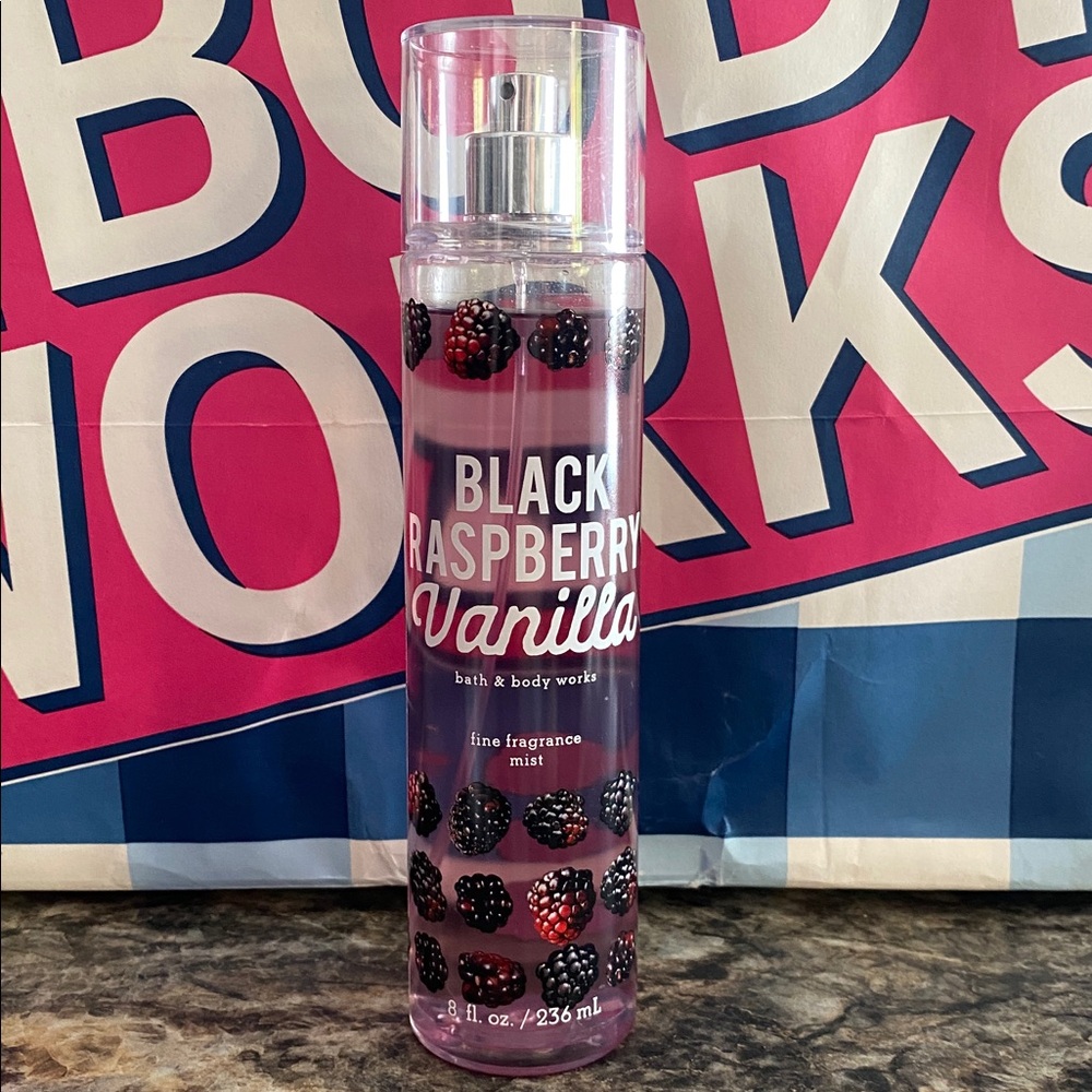 Bath & Body Works Black Raspberry Vanilla 97% full